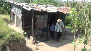 Video thumbnail of "La Historia de un Campesino (Grupo Monseñor Romero)"