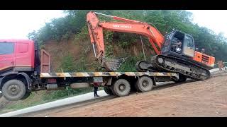 Tata Hitachi Ex 210 Excavator machine loading Trailer