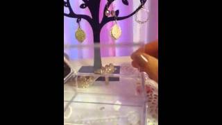 Easy Inexpensive Jewelry Make Up Storagedisplay