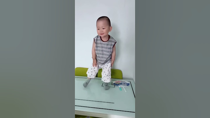 假装爸爸被电到了，幸好爸爸教过兜兜用电小常识，这回派上用场！#cute #baby #funny #comedy