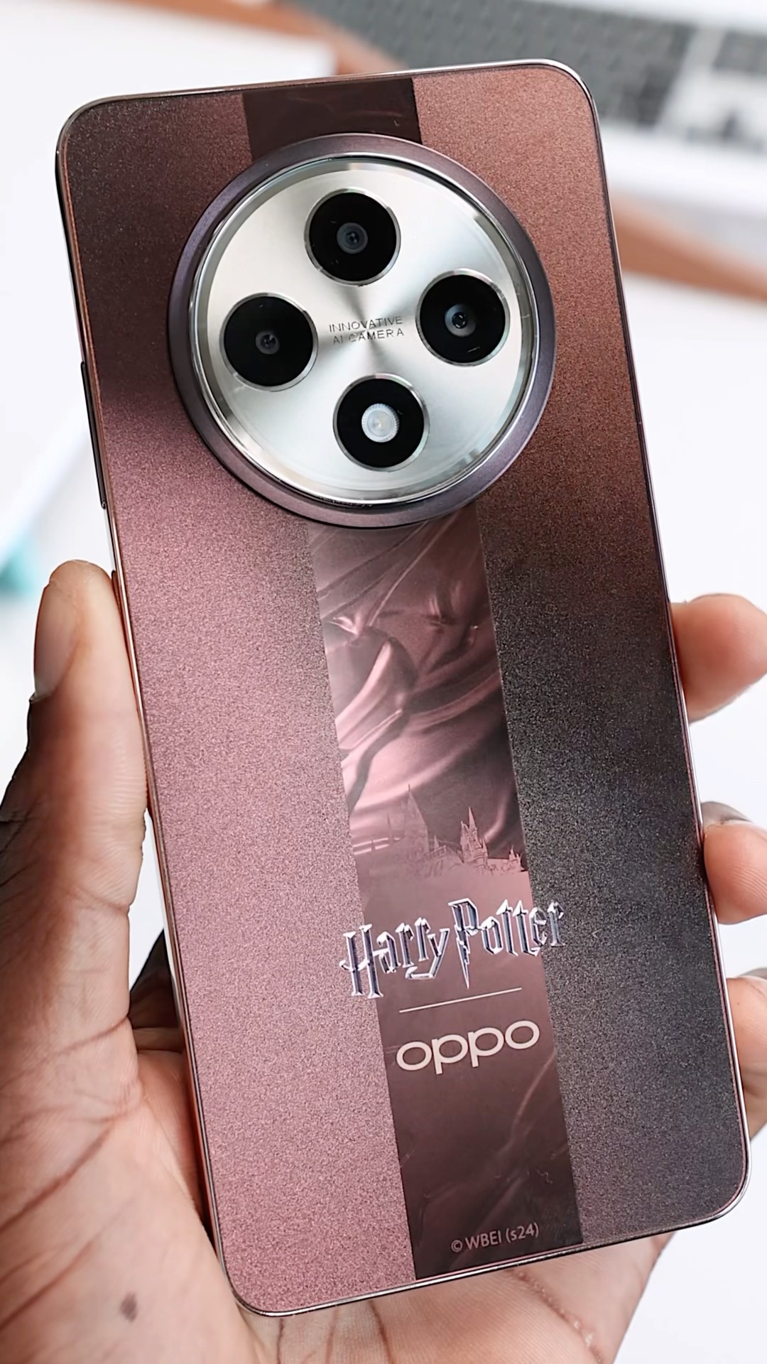 The Harry Potter phone comes with a WAND ?
