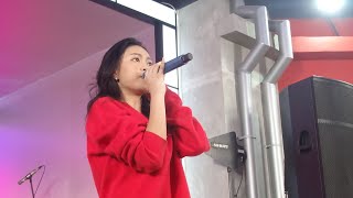 Zara Leola Konser di Lottemall Kuningan 2024