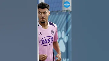 شوفو شنو دارو الجماهير مع المغربي عمر الهلالي في الملعب 