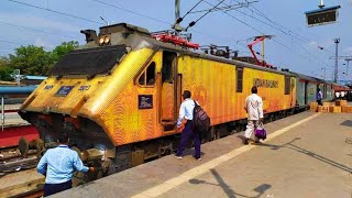 Tejas Livery WAP 5  Entering First time on  Kerala  with  LTT -- TVC Nethravathi Exp Train