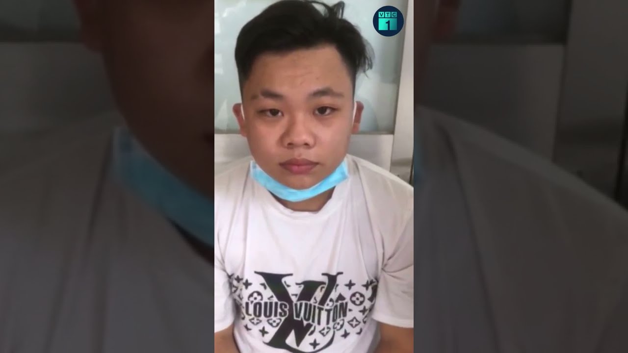 Bắt 2 tên giật túi xách khiến cô gái "bay" cả người | VTC1