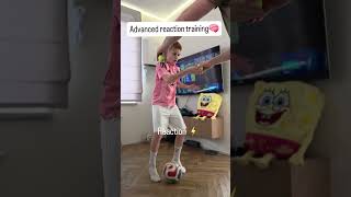 Advanced reaction training for young footballers ⚽