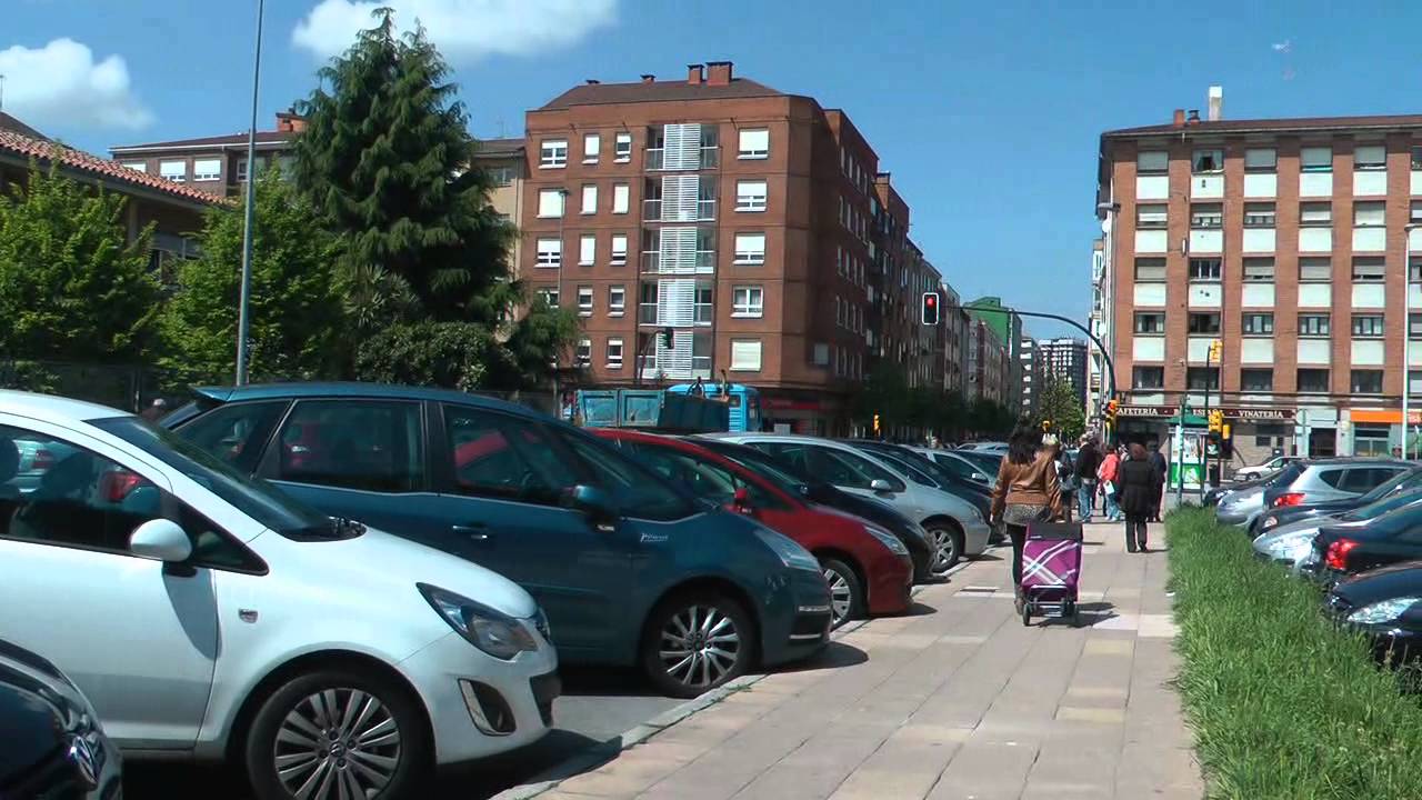 Nº 35 CONOCER GIJÓN LLANO DE ARRIBA Gijón Asturias España .