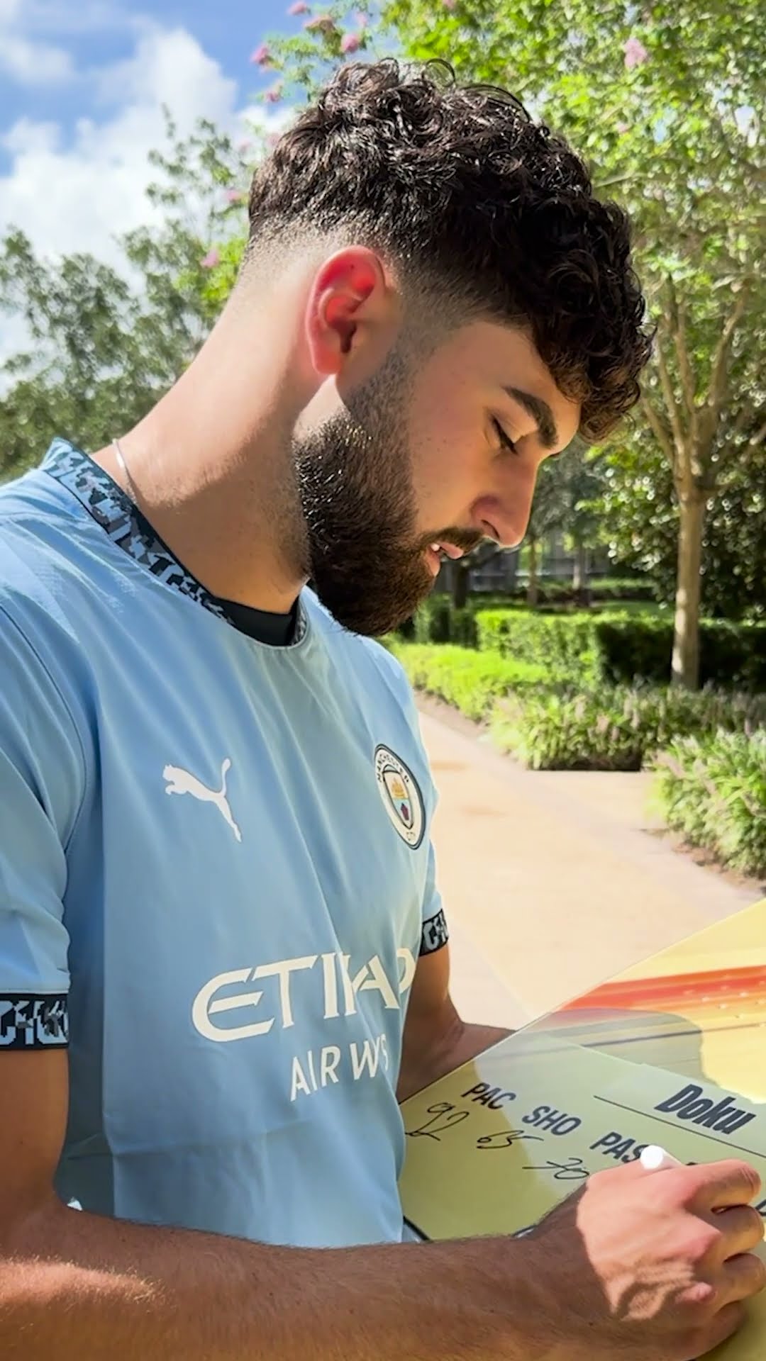 Gvardiol predicts Doku's FC25 Rating! ? #fc25 #mancity #ultimateteam #shorts