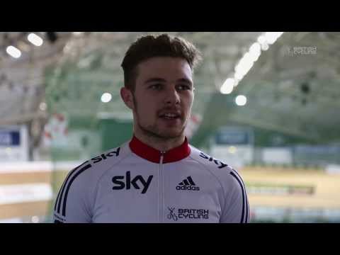 Video: Owain Doull forlænger kontrakten med Team Ineos