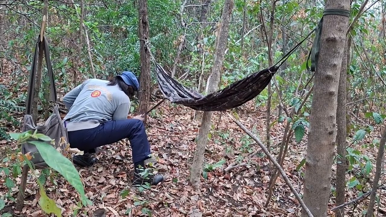 เดินป่า ผูกเปลแบบชิวๆๆคนเดียวมืดฝนมาแล้ว