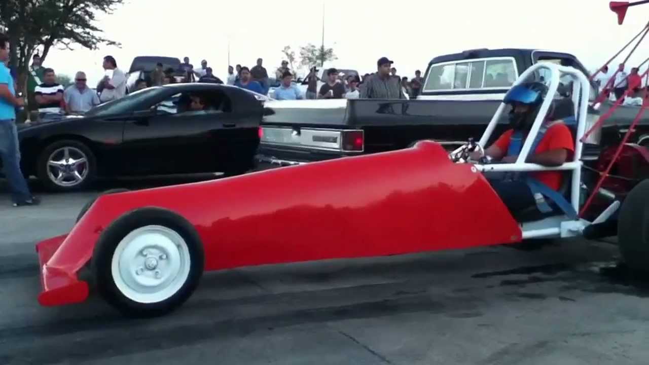 Camaro Vs Dragster 1 4 De Milla Youtube