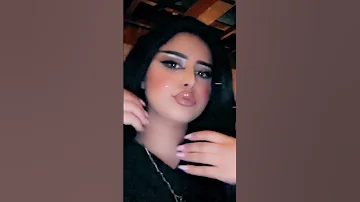 Model Ash Ash Live 