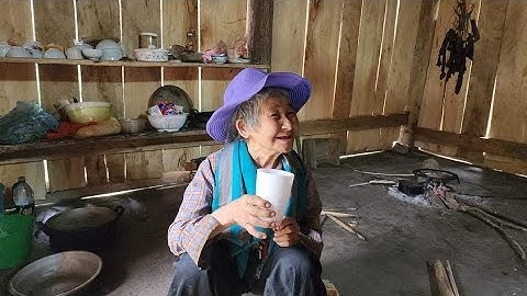 Bà cụ 70 tuổi sinh tồn trong rừng toàn đồ mới thế mới vui hế hế. Nguyễn Tất Thắng