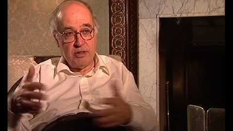 Michael Atiyah - Background to differential geometry (18/93)