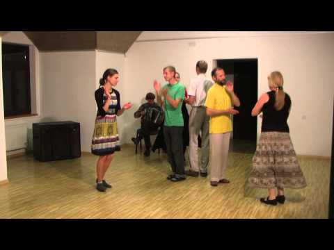 Video: Kaip Pavaizduoti Judantį šokį Popieriuje