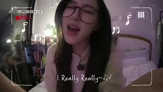 Blackpink's Rosé singing Carly Rae Jepsen's 'I Really Like You'