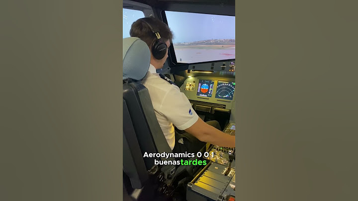 ¿QUÉ HABLAN LOS PILOTOS ANTES DE DESPEGAR? 📡👨‍✈️