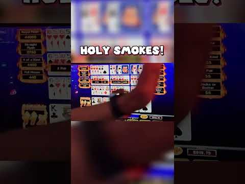 Surprise Win on 11X Multiplier!  #casinos #videopoker