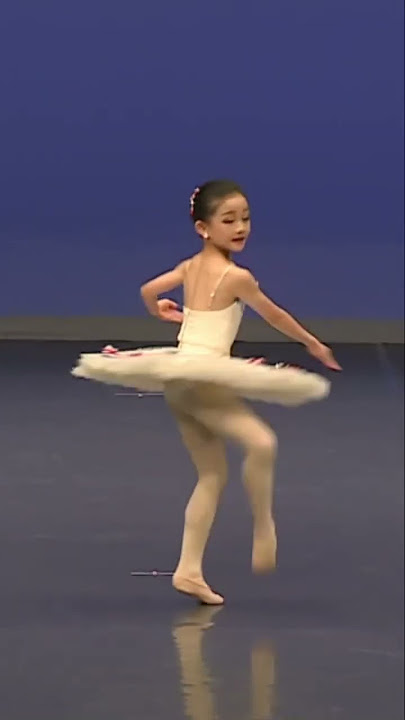 9 year old does FIVE pirouettes!
