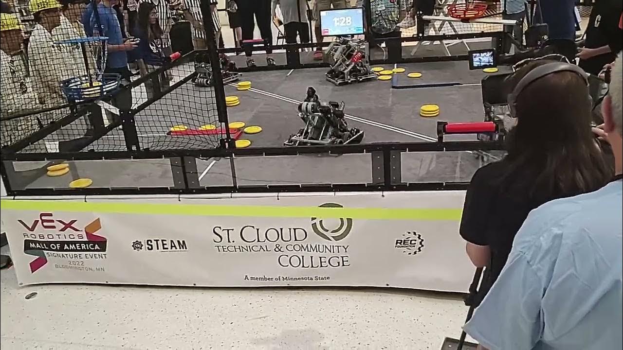 mall of America tournament signature event round 2 day 1 robotics 