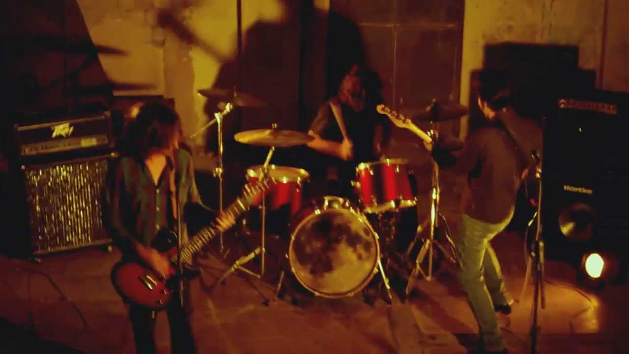 Fuzzly - Void (Clipe Oficial)