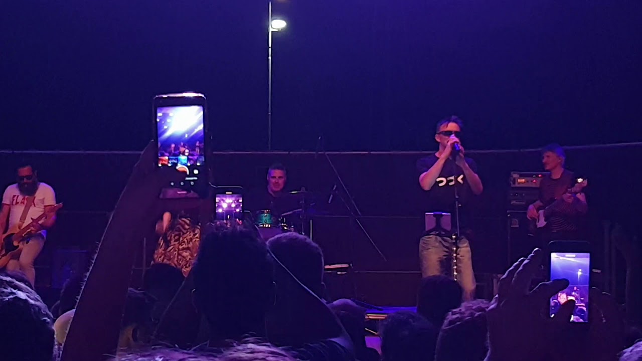 Cristina D'Avena ft Gem Boy - Occhi di Gatto @Reggiolo