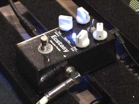 Wampler Ecstasy overdrive guitar effects pedal demo w SG & Dr Z amp