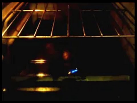 Video: Come Accendere Il Forno Su Un Fornello A Gas