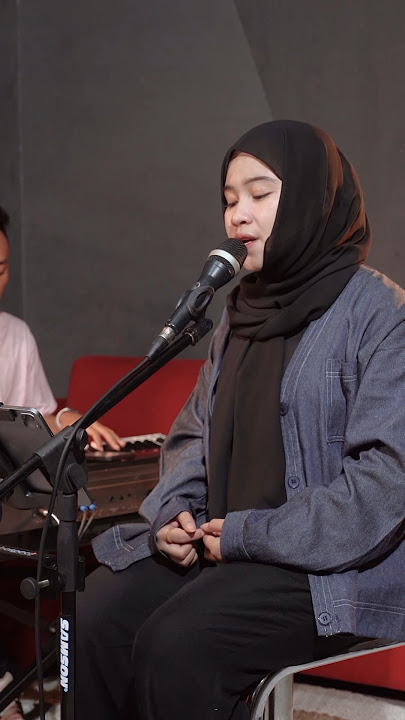 Restianade - Gayung tak bersambut cinta pun telah pupus