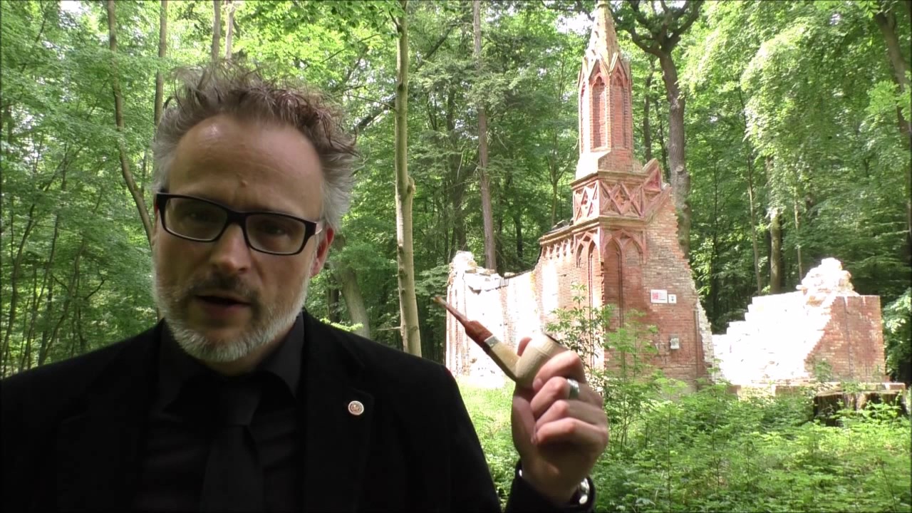 At the mausoleum ... with some Regents Flake