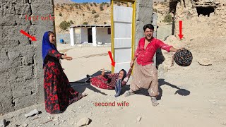 Download Lagu In the Shadow of Betrayal: Husband Supports First Wife Against Second Wife's Brutality MP3 Download Lagu In the Shadow of Betrayal: Husband Supports First Wife Against Second Wife's Brutality MP3