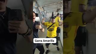 CELEBRACIÓN DE TODA LA HINCHADA TRAS EL TRIUNFO EN MANTA 1 VS BARCELONA 2