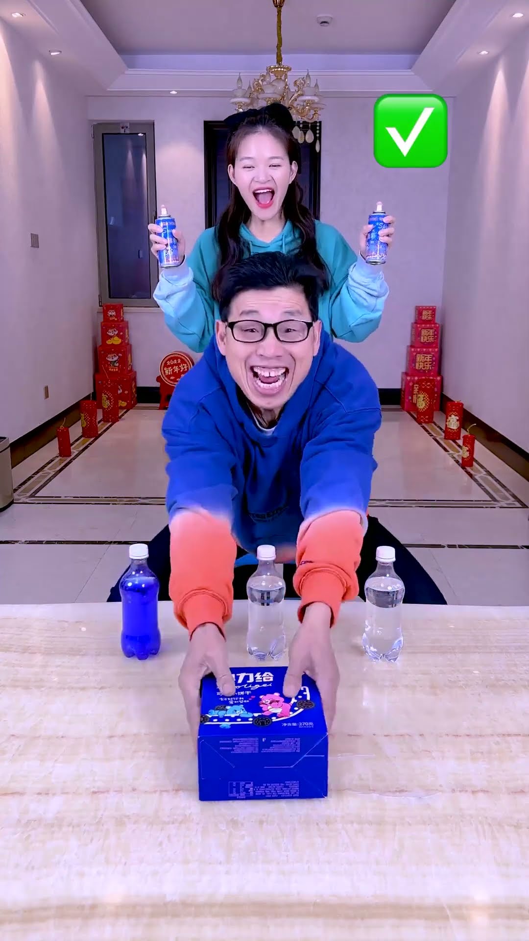 Shake And Color Challenge! Who Has The Best Luck?#Funnyfamily#Partygames#Shorts#Challenge