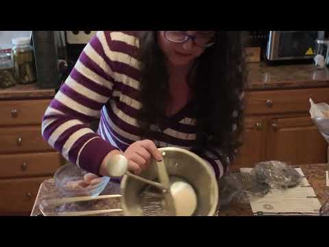 So easy to use Review of The Hungry Artisan Ergonomic 4-Disc Stainless Steel Food Mill