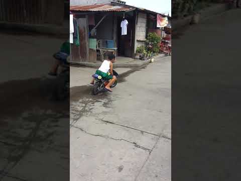 Video: Paano Punan ang Gasoline (na may Mga Larawan)