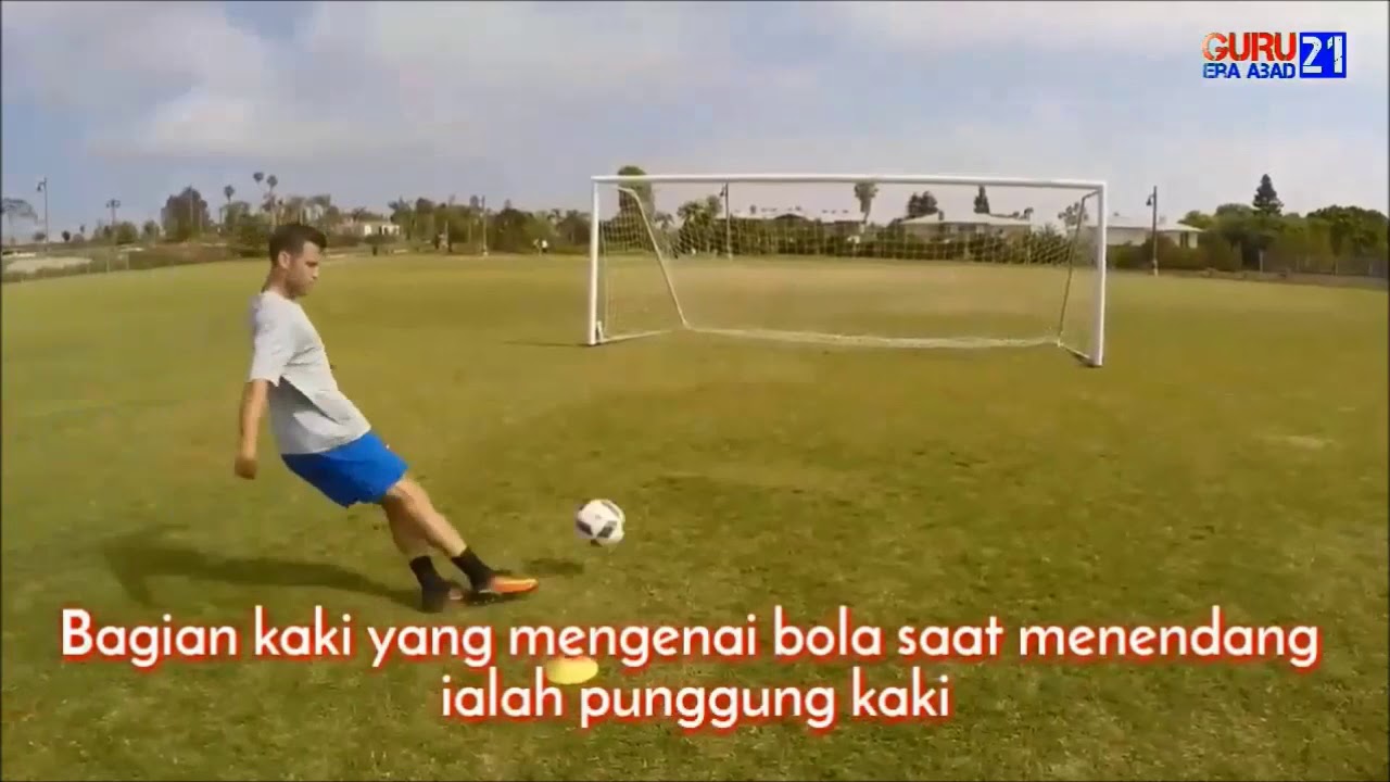 Pembelajaran Bola Besar (Sepak Bola) untuk Kelas V PJOK - YouTube