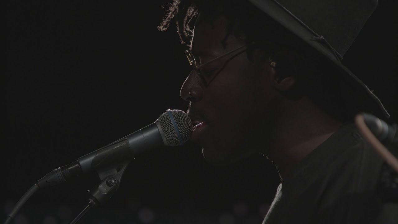 Moses Sumney - Doomed (Live on KEXP) 