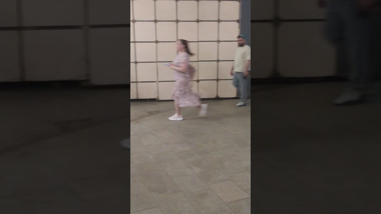 Erotic music in the metro. Moscow 2025