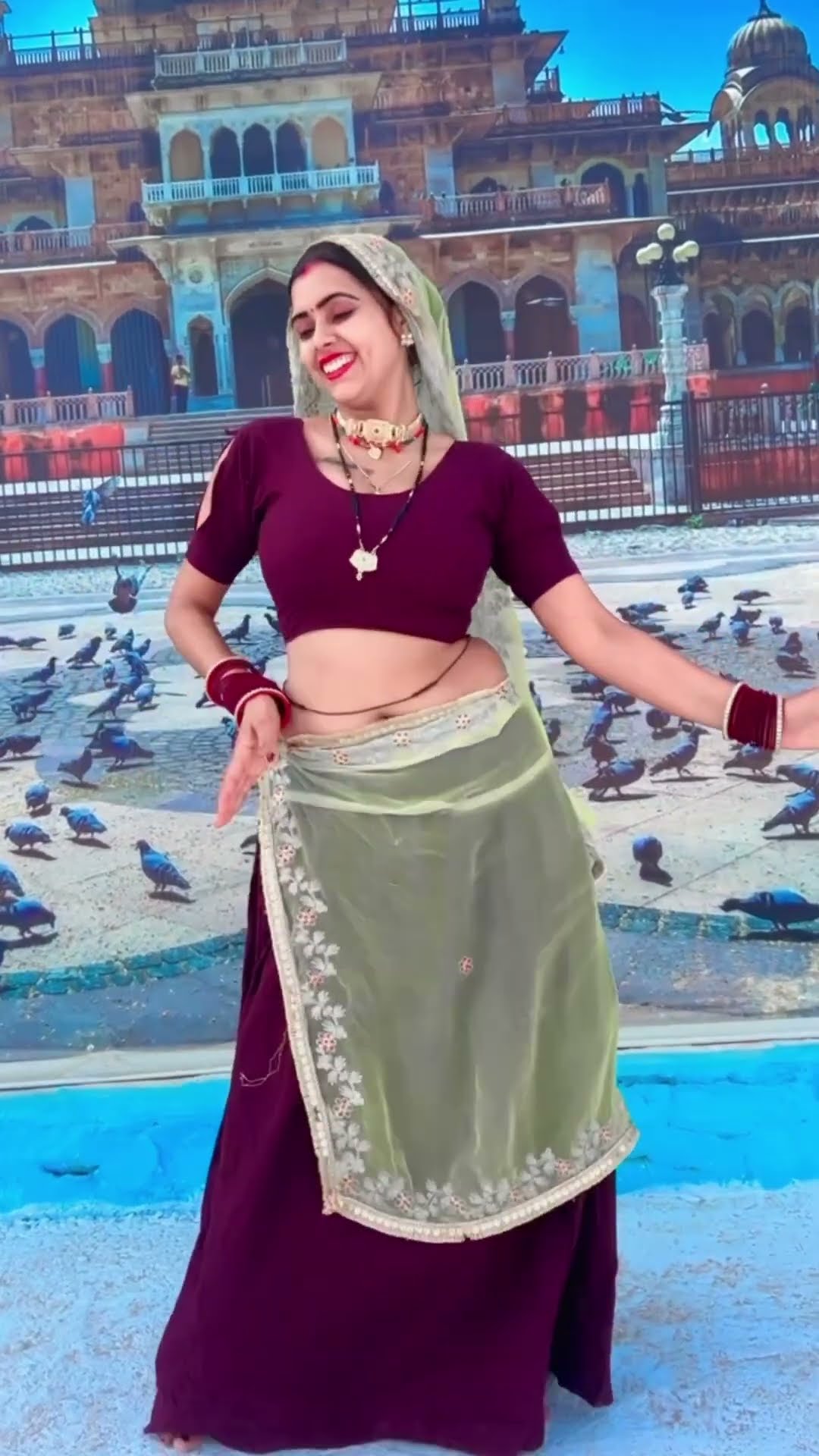 कितना सताए हैं मोसम बेदर्दी #shorts #love #meenu #trending