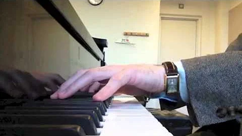 Pompa-Baldi plays Poulenc's "Les chemins de l'amour"