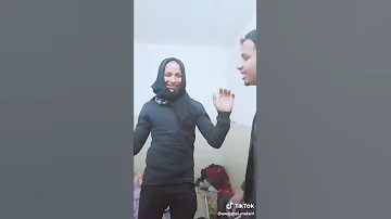 عاوزه قميص نوم كده كده شفتشي 