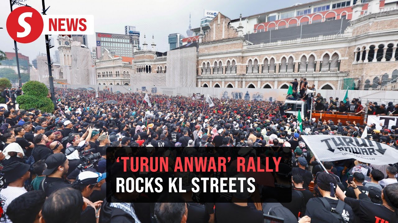 Calls for PM Anwar’s resignation grow louder at 'Turun Anwar' rally
