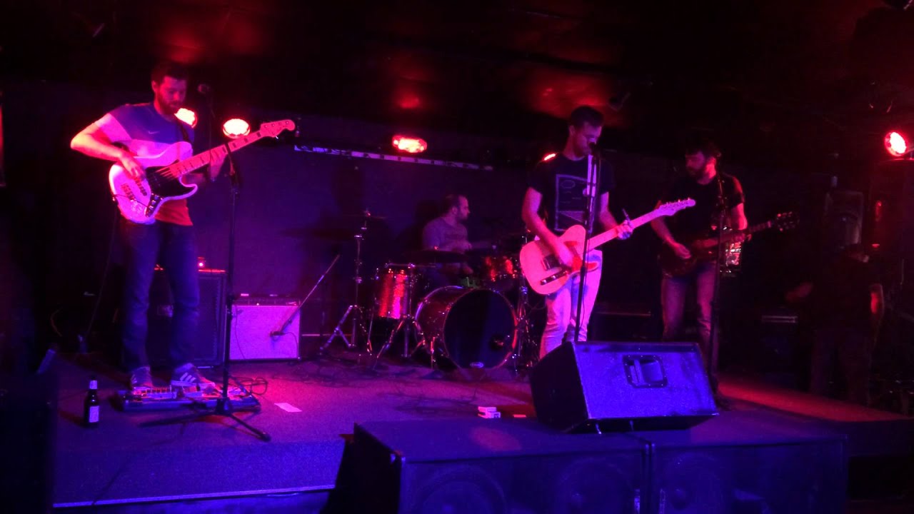 Assista a Johnny Mainstream - "Stage (Northern Terminus Intro)" Live at Allstars (9/19/15) no YouTube Assista a Johnny Mainstream - "Stage (Northern Terminus Intro)" Live at Allstars (9/19/15) no YouTube