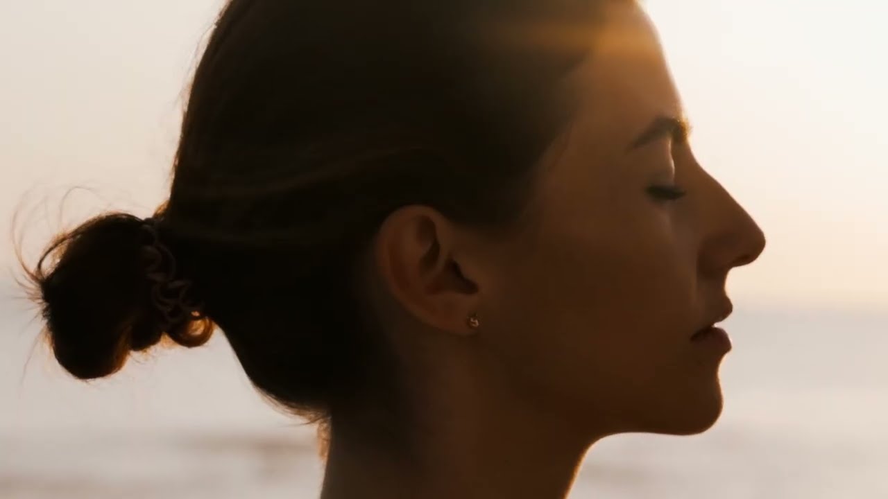 말 많은 이발사 앞에서 제가 평온했던 이유 | 소음 속에서 고요를 찾는 법