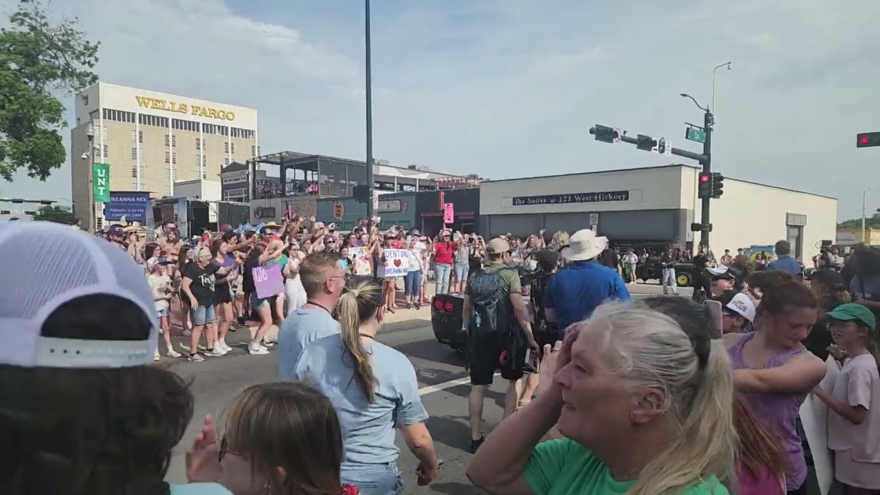 Breanna Nix American Idol Parade pt 2 on Wednesday 5-14-2025 in Denton, TX