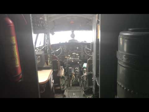 Video: Il-28 Flugzeug: Beschreibung, Spezifikationen, Fotos