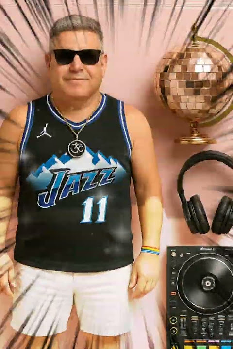 🪩 The Disco Papi DJ Acton Figure✨🎵 Track ID: 💿 Freak Me Now - Jessie Ware #dj #housemusic #djlife