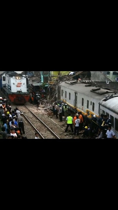 KECELAKAAN KERETA TERPARAH DI INDONESIA