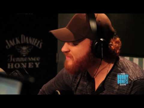Eric Paslay Performs Willie, Clapton and U2