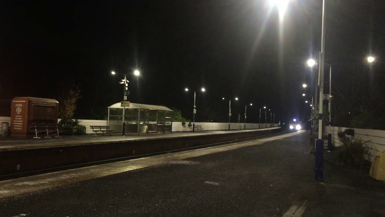 DRS 66305 passing Kirkcaldy working 688V Millerhill S.S. To Montrose South